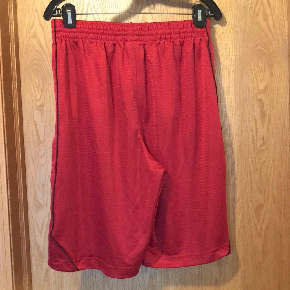 Nike Layup M red 10.5” woven nylon basketball athletic shorts black trim VGUC
